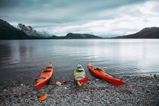 lago del sur argentino en invierno