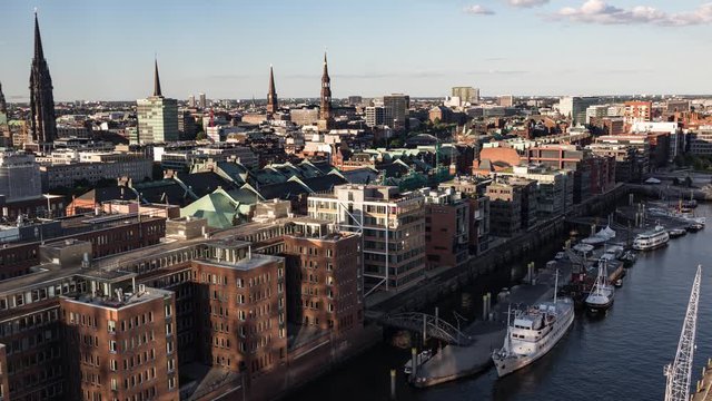 Beautiful light bouncing of the elphilharmony, timlapse of the hamburg hafen city from a hotel room in the Elbphi.
