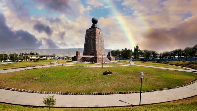 Monumento mitad del mundo, pichincha, ecuador