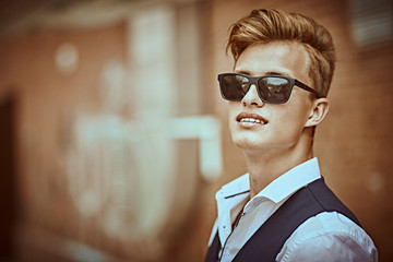 Obraz premium sunglasses for youth