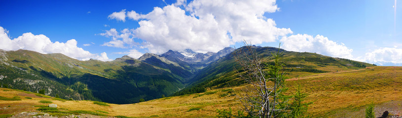 Fototapeta premium Visp, Schweiz: Panorama um das Fletschhorn im Kanton Wallis