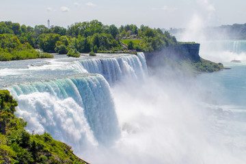 Niagara falls vibing