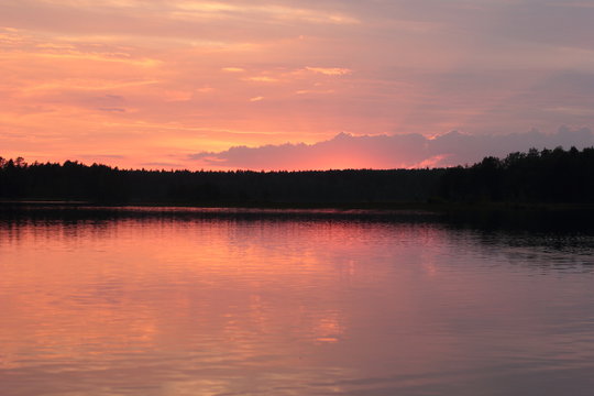 sunset over the lake © Дмитрий Токарь