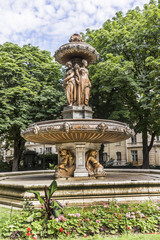 Obraz premium Fontaine Louvois - monumental public fountain in Square Louvois on Richelieu Street in Paris. Fontaine Louvois built between 1836 and 1839 during the reign of King Louis-Philippe. Paris, France.