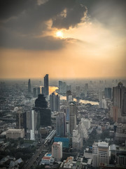 Obraz na płótnie Canvas Sunset on Bangkok