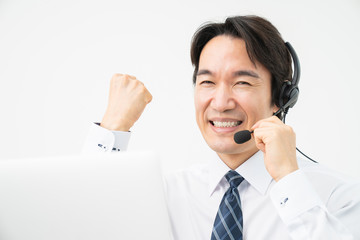 オペレーター　ミドル男性