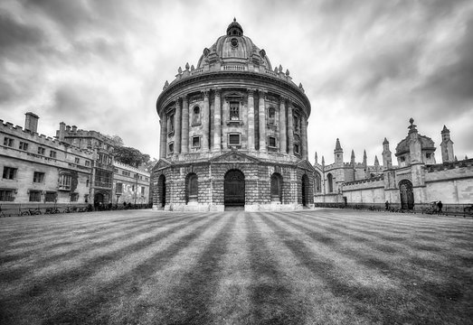 The view of Radcliffe Camera in the center of Radcliffe Square. Oxford University. Oxford. England.