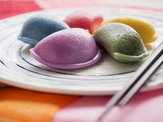 한국 전통음식 오색송편 
