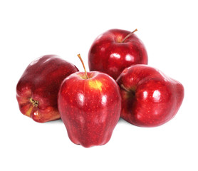 Fototapeta na wymiar Ripe red apple isolated on white background.