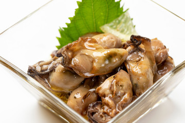 牡蠣のオリーブオイル漬け