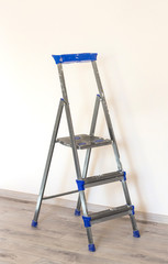 building a ladder for repair work in the house