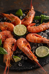 Prawns or shrimps with lemon