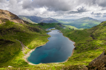 Fototapeta na wymiar Views of a lake in the mountains 