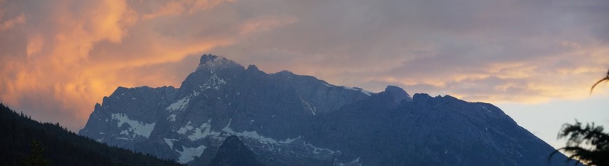 Alpenglühen bei Schönau/Berchtesgaden