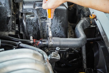Pliers Change a Radiator Hose in Under