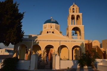 Agios Georgios in Oia auf Santorini