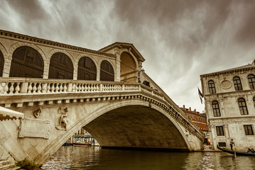 Fototapeta na wymiar Ponte di Rialto, Rialtobrücke