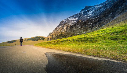 road to the mountains