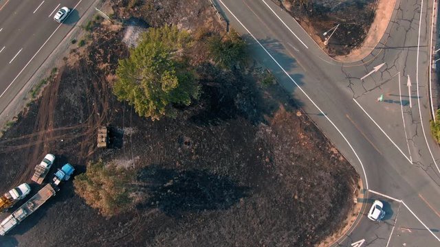 Vacaville, California, USA. 22 August 2020. Freeway traffic and burnt hills on the Interstate 80. LNU Lightning Complex Fire that ravaged the Napa, Sonoma, Lake and Solano counties.