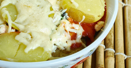 Berenjenas rellenas de pollo y queso