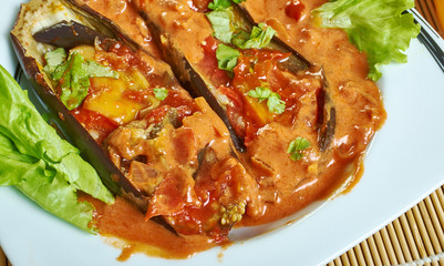 Mini melanzane imbottite in sugo piccante