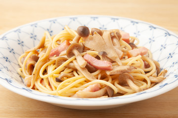 キノコの和風スパゲッティ
