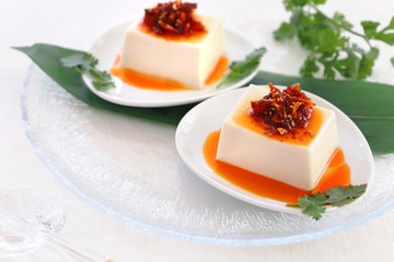 手作り食べるラー油で冷や奴