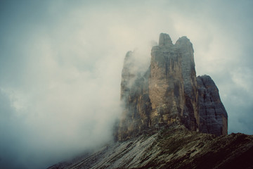 fog in the mountains 