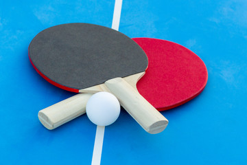 tennis de table sport loisir bleu rouge