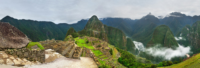 Inca citadel Machu Picchu - obrazy, fototapety, plakaty