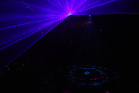Luzes, festa, baladas