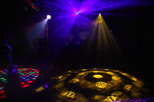 Luzes, festa, baladas