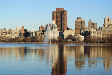 Guggenheim Reflection Museum, at New York City. Urban Reflection.