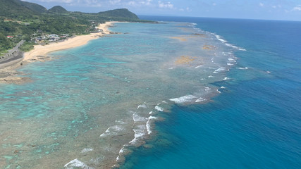 Obraz premium 奄美群島 奄美大島 手広海岸 神の子海岸 空撮
