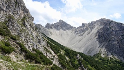 Wanderung durch die Hochalpen, Gebirgswanderung, Alpen, Gebirge