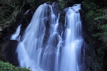 滋賀県　鶏鳴の滝