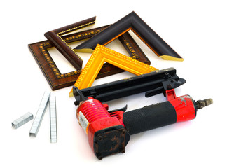 Picture frames, glass cutting, alloy shot, many tools for making picture frames placed on a white background.