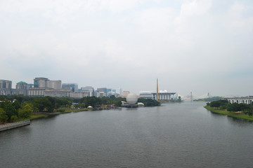 Fototapeta na wymiar view of putrajaya canal of malaysia