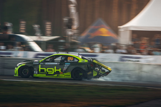 BMW M3 E92 Eurofighter in drift. after crash