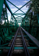 Vía de tren abandonada