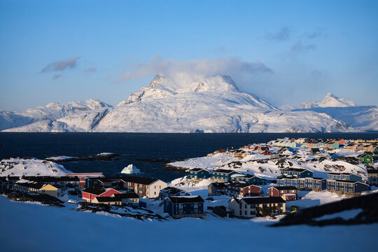 Mount Sermitsiaq in the back.