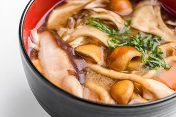 秋の味覚　キノコ汁