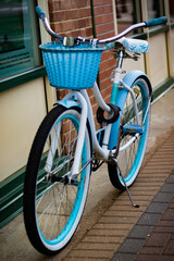 Fototapeta na wymiar blue bicycle in the street