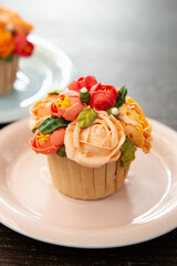 Beautiful flower cupcake for wedding, rose and peony