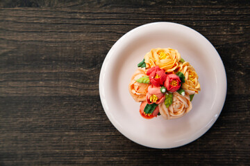 Beautiful flower cupcake for wedding, rose and peony