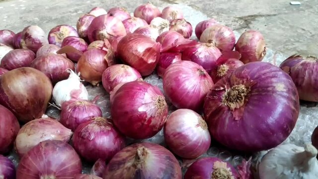 Onions in The Market in The Village Getting Spoiled 4K