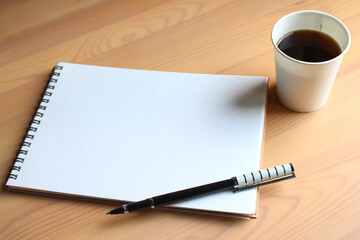 空白のノートとペン 企画、計画、資料の準備 blank notebook and pen to make a document to plan