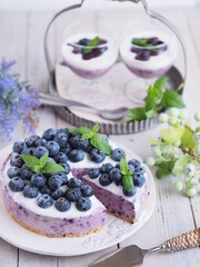 オシャレなブルーベリーケーキでティータイム
