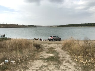 the river in the countryside
