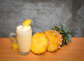 Pineapple juice blended delicious, sweet, refreshing, cool, vitamin-beneficial.
